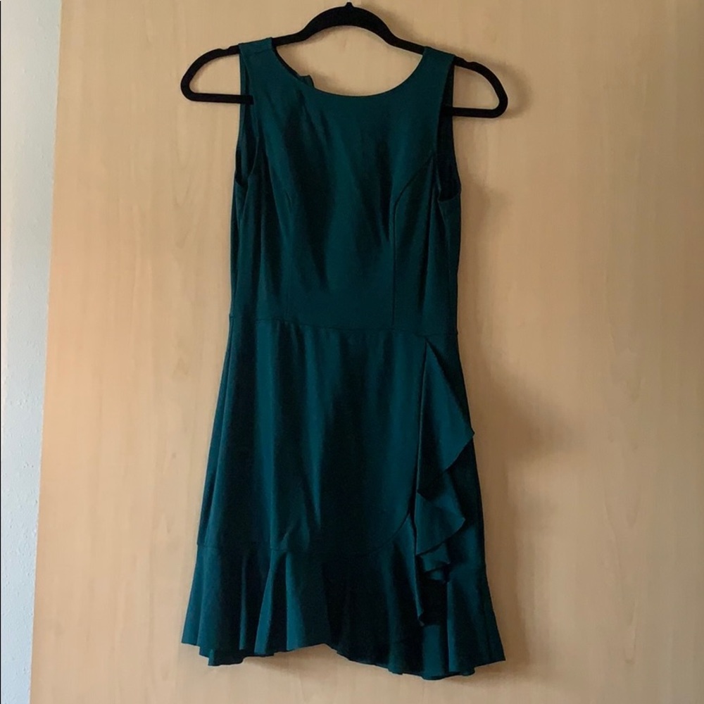 Last Chance!! Women’s emerald ruffle dress size S
